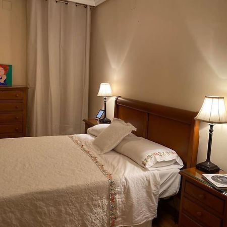 Lovely 2 Bedrooms Apartment Main Square Plasencia Exterior foto